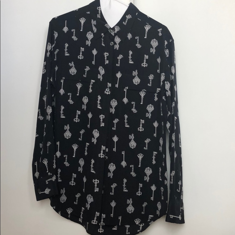 Equipment silk button down blouse-black and white